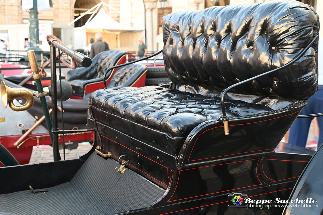 VBS_3955 - Autolook Week - Le auto in Piazza San Carlo.jpg